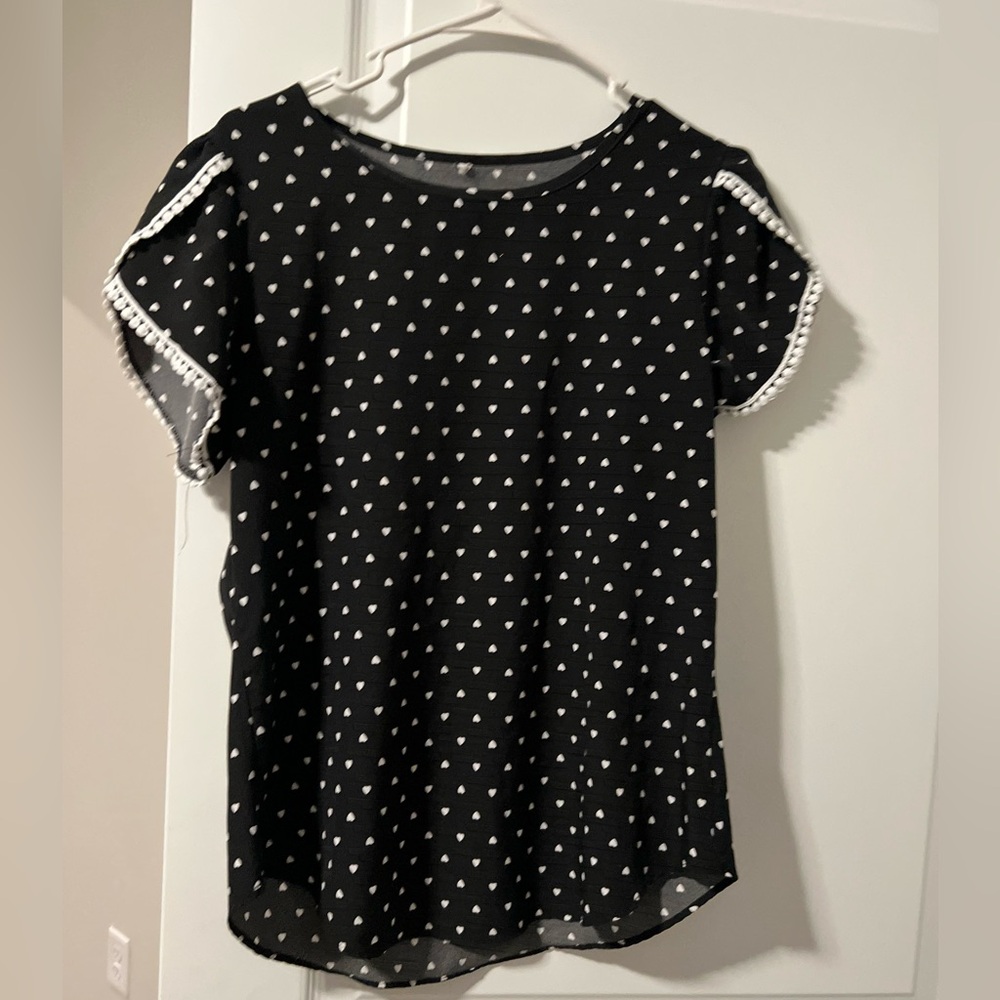 Black and white hearts